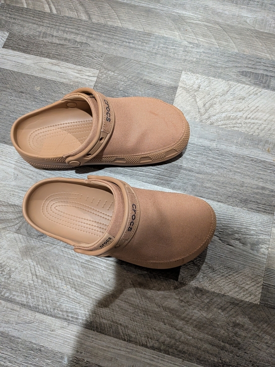 CROCS Shoes - women's crocs size 9